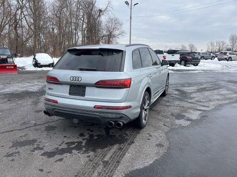 Used 2023 Audi SQ7 Prestige w/ Sport Package image 3