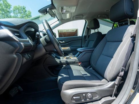 Used 2021 GMC Acadia SLE w/ Infotainment Package AWD/4WD image 11
