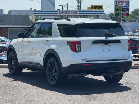 Used 2023 Ford Explorer ST-Line w/ Class IV Trailer Tow Package AWD/4WD image 14