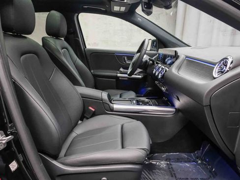 Certified 2025 Mercedes-Benz GLA 250 image 18