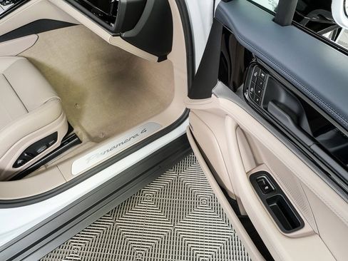 New 2026 Porsche Panamera 4 image 27
