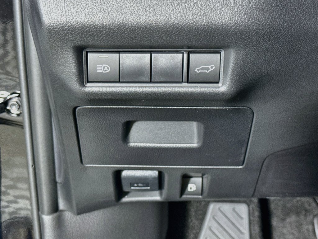 New 2026 Toyota Grand Highlander XLE FWD image 19