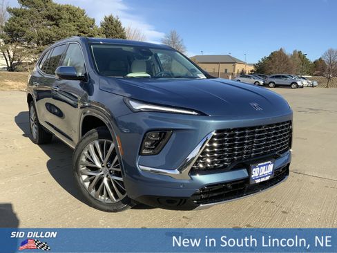 New 2026 Buick Enclave Avenir image 2