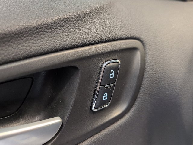 Used 2016 Ford Escape SE AWD/4WD image 15