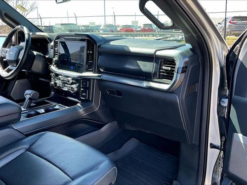 Used 2024 Ford F150 Lariat image 17