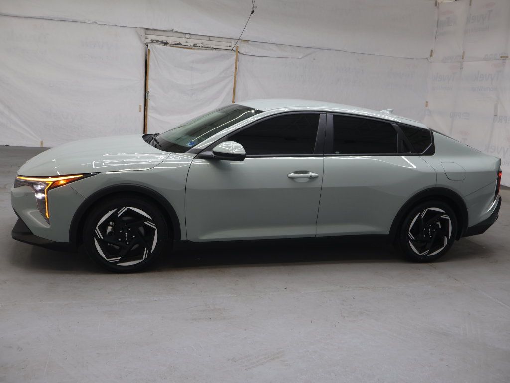 Used 2025 Kia K4 EX FWD image 4