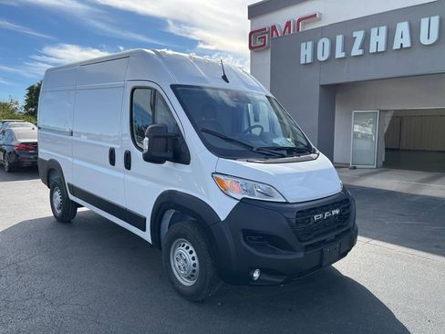 New 2025 RAM ProMaster 1500 w/ Cold Weather Group image 2