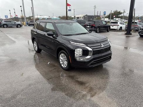 New 2026 Mitsubishi Outlander ES image 8