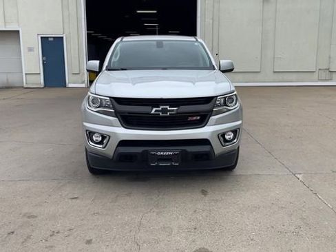 Used 2016 Chevrolet Colorado Z71 AWD/4WD image 3