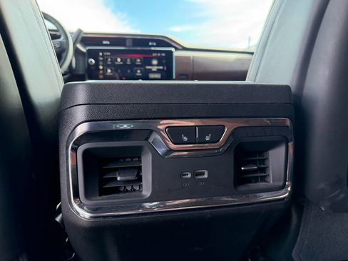 Used 2025 GMC Sierra 2500 Denali Ultimate image 14