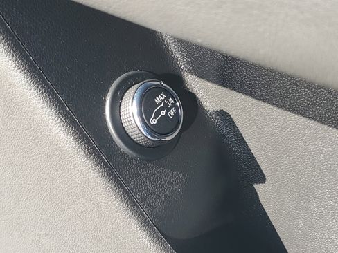 Used 2021 Cadillac XT6 Premium Luxury image 29