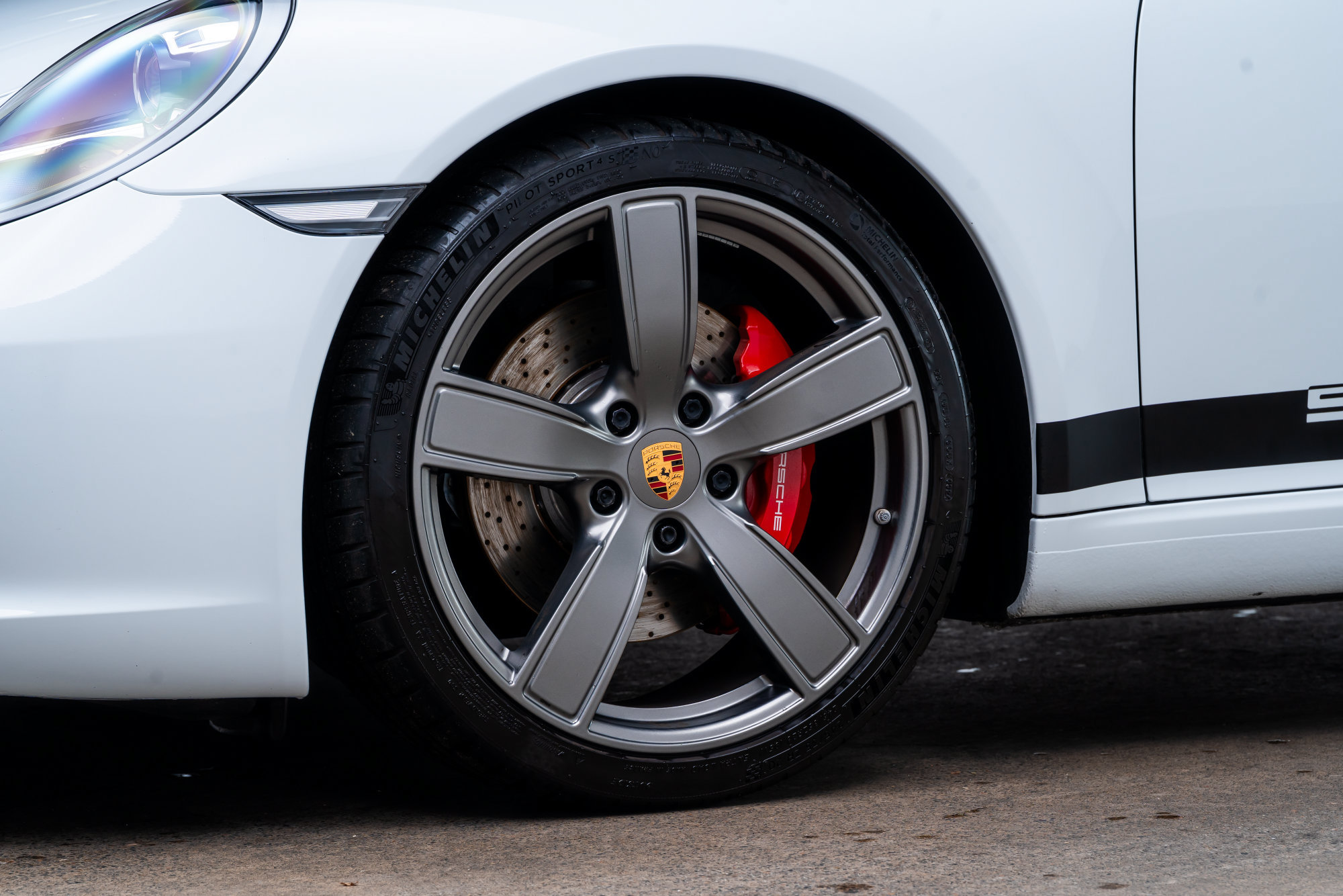 Used 2018 Porsche 911 Carrera S RWD image 5