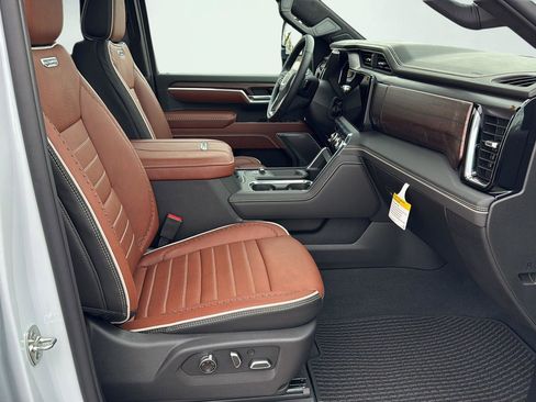 New 2026 GMC Sierra 3500 Denali Ultimate AWD/4WD image 31