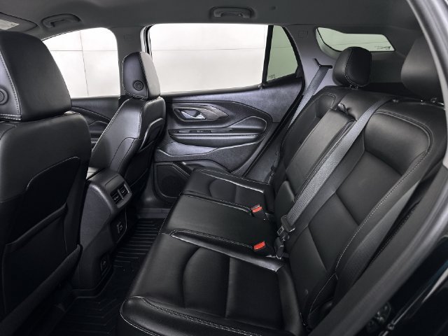 Used 2024 GMC Terrain SLT w/ Infotainment Package II AWD/4WD image 26