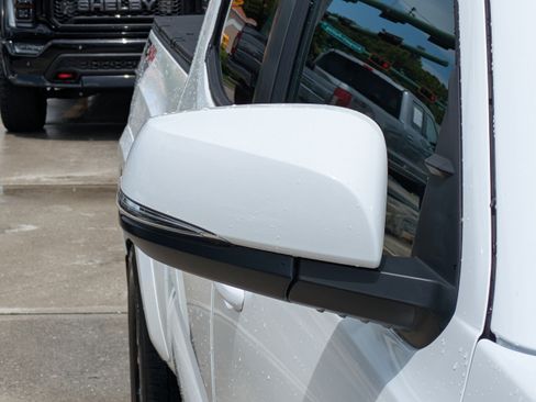 Used 2023 Toyota Tacoma TRD Sport AWD/4WD image 10