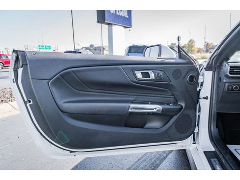 Used 2024 Ford Mustang GT Premium image 6