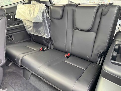 New 2026 Subaru Ascent Limited image 14