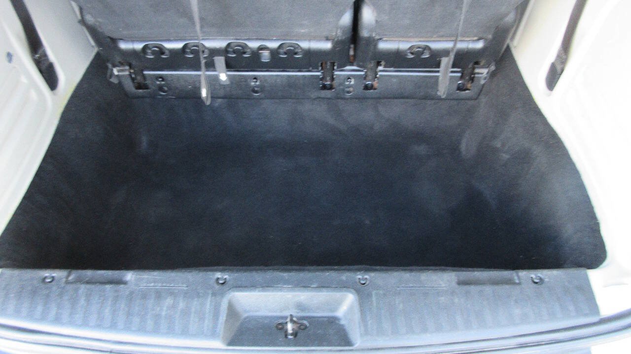 Used 2012 Dodge Grand Caravan SE FWD image 19