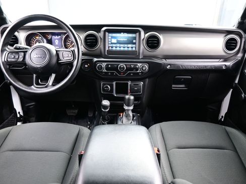 Used 2023 Jeep Wrangler Sport image 17