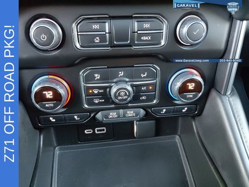 Used 2022 Chevrolet Tahoe Z71 w/ Z71 Off-Road Package AWD/4WD image 15