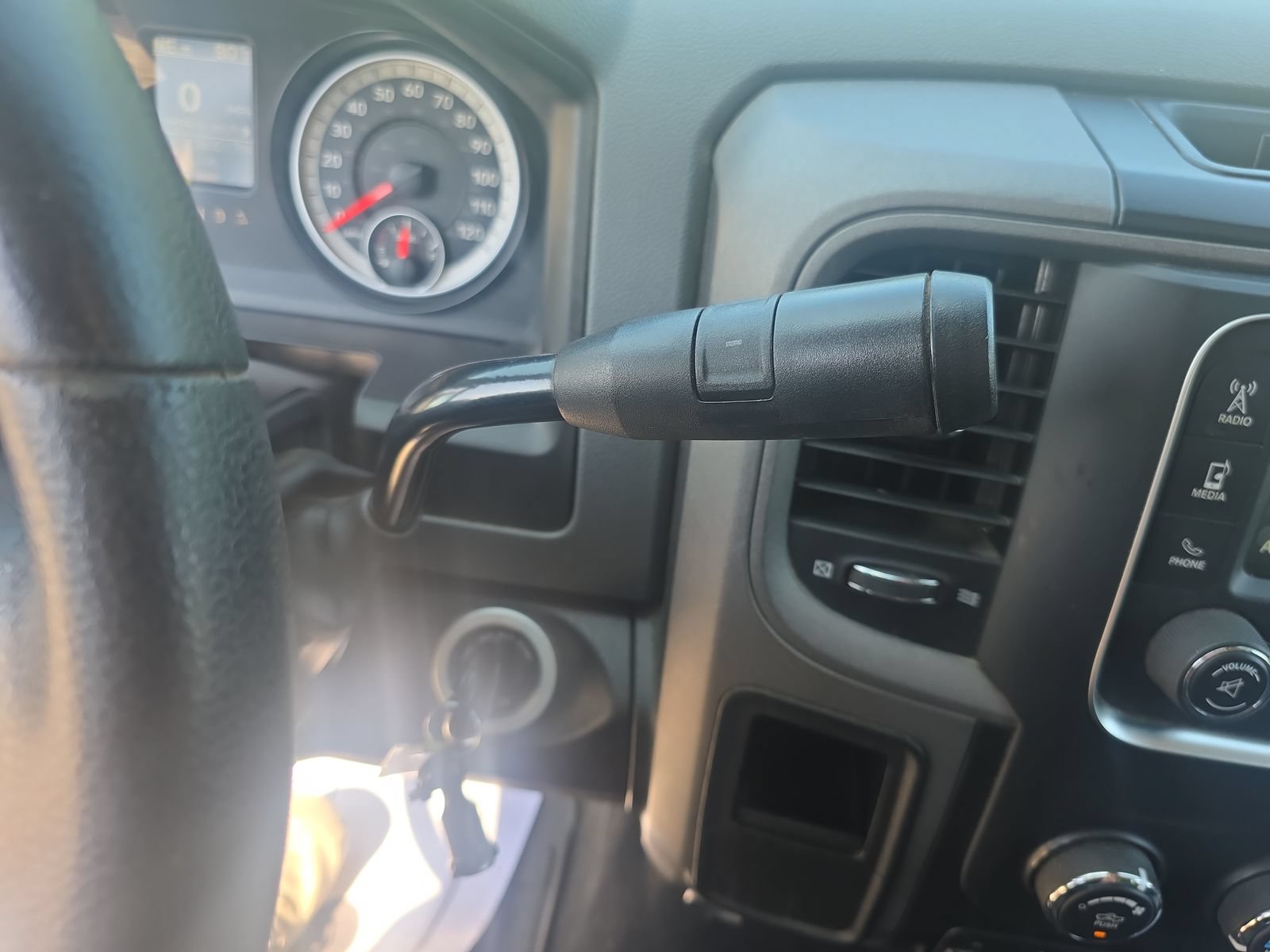 Used 2018 RAM 3500 Tradesman w/ Chrome Appearance Group RWD image 23