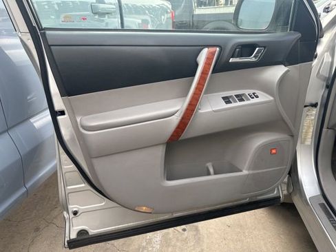 Used 2008 Toyota Highlander Limited image 8