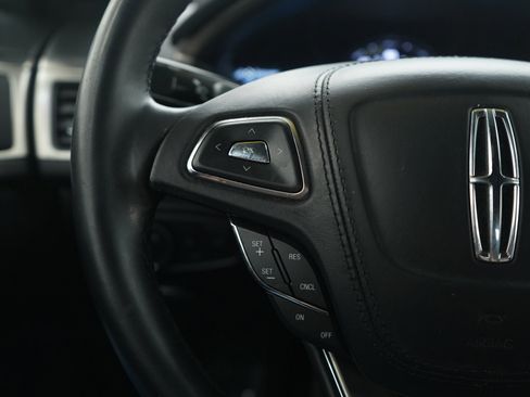 Used 2017 Lincoln MKZ Premiere image 24