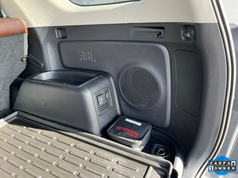 Certified 2024 Toyota 4Runner Limited image 17