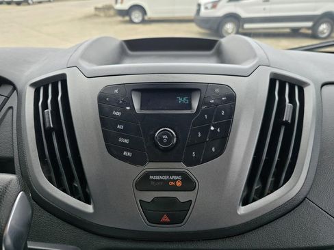 Used 2019 Ford Transit 250 138 image 31