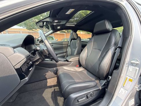 Used 2023 Honda Accord Sport image 12
