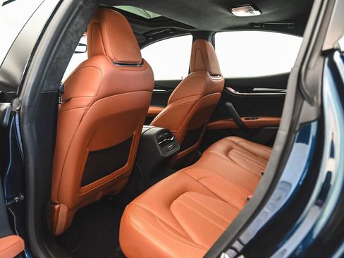 Used 2023 Maserati Ghibli Modena Q4 AWD/4WD image 32