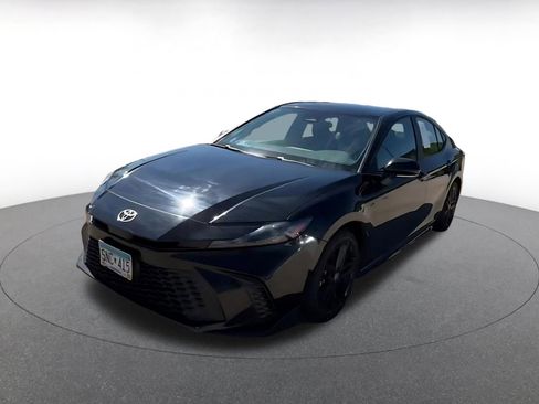 Used 2025 Toyota Camry SE FWD image 7