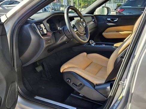 Certified 2023 Volvo XC60 B5 Ultimate w/ Protection Package Premier AWD/4WD image 14