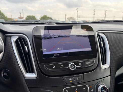 Certified 2024 Chevrolet Malibu LT image 22