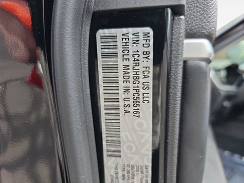 Used 2023 Jeep Grand Cherokee Limited AWD/4WD image 36