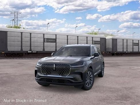New 2026 Lincoln Aviator AWD image 2