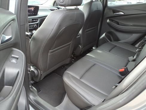 Used 2024 Buick Encore GX Sport Touring image 33