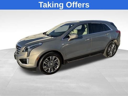 Used 2017 Cadillac XT5 Premium Luxury image 1