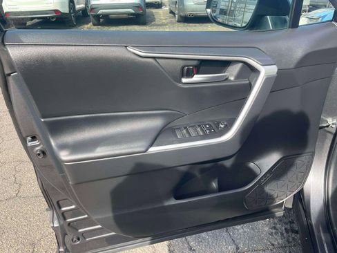 Used 2023 Toyota RAV4 XLE w/ Convenience Package image 17