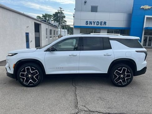 New 2026 Chevrolet Traverse High Country w/ LPO, Floor Liner Package AWD/4WD image 2