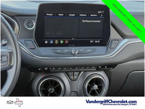 Used 2025 Chevrolet Blazer LT FWD image 16