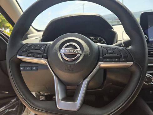 New 2026 Nissan Altima 2.5 SV FWD image 14