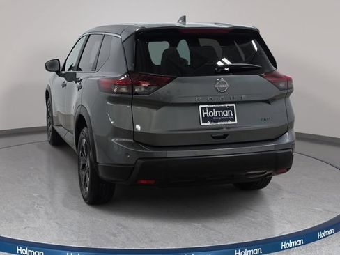 Used 2025 Nissan Rogue SV AWD/4WD image 7