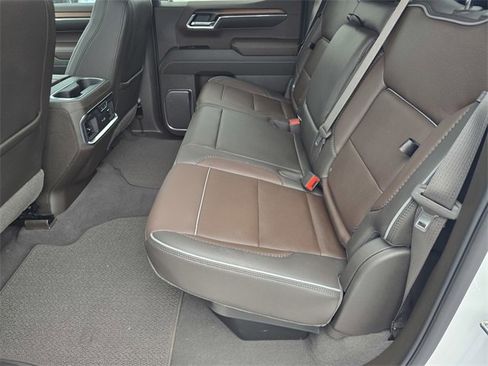 Used 2025 GMC Sierra 1500 Denali w/ Denali Reserve Package image 11