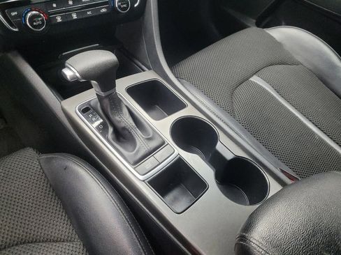 Used 2019 Kia Optima S FWD image 26