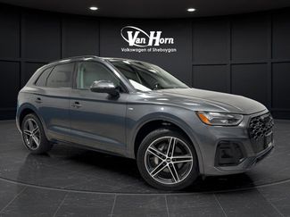 Used 2022 Audi Q5 e Premium Plus w/ Premium Plus Package AWD/4WD video 1