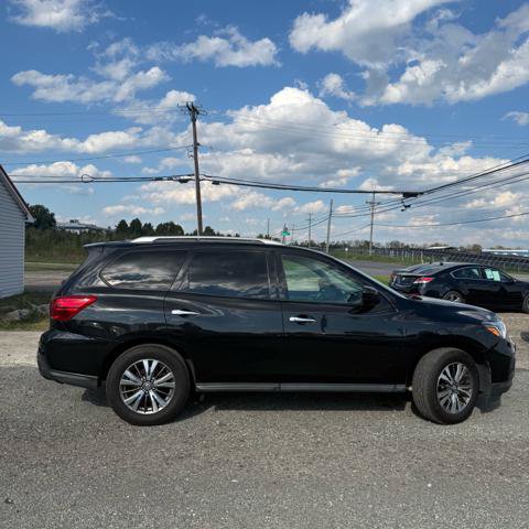 Used 2018 Nissan Pathfinder SV AWD/4WD image 9