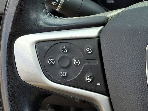 Used 2022 GMC Terrain SLT w/ Infotainment Package II AWD/4WD image 22