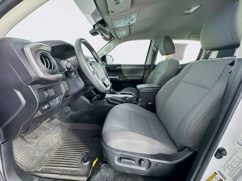 Used 2023 Toyota Tacoma SR5 AWD/4WD image 15