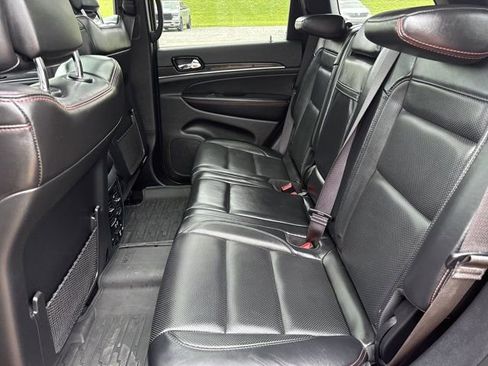 Used 2019 Jeep Grand Cherokee Trailhawk w/ Trailhawk Luxury Group AWD/4WD image 6